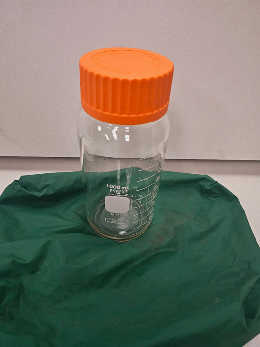 Corning Pyrex with markings up to 1000mL