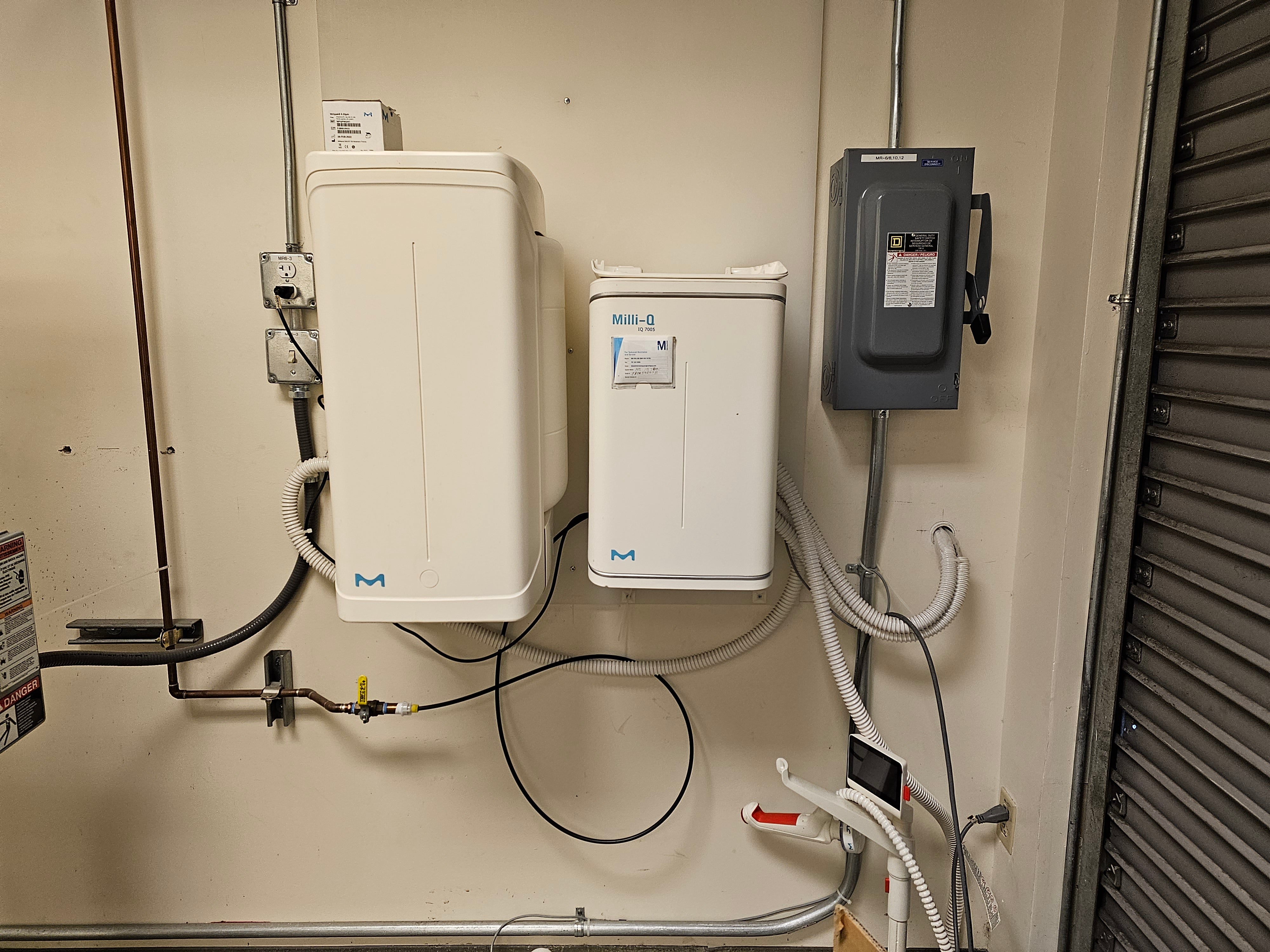 Milli Q IQ 7005 Water Purification System Perfectly Maintained AG milli-q-iq-7005-water-purification-system-perfectly-maintained-ag