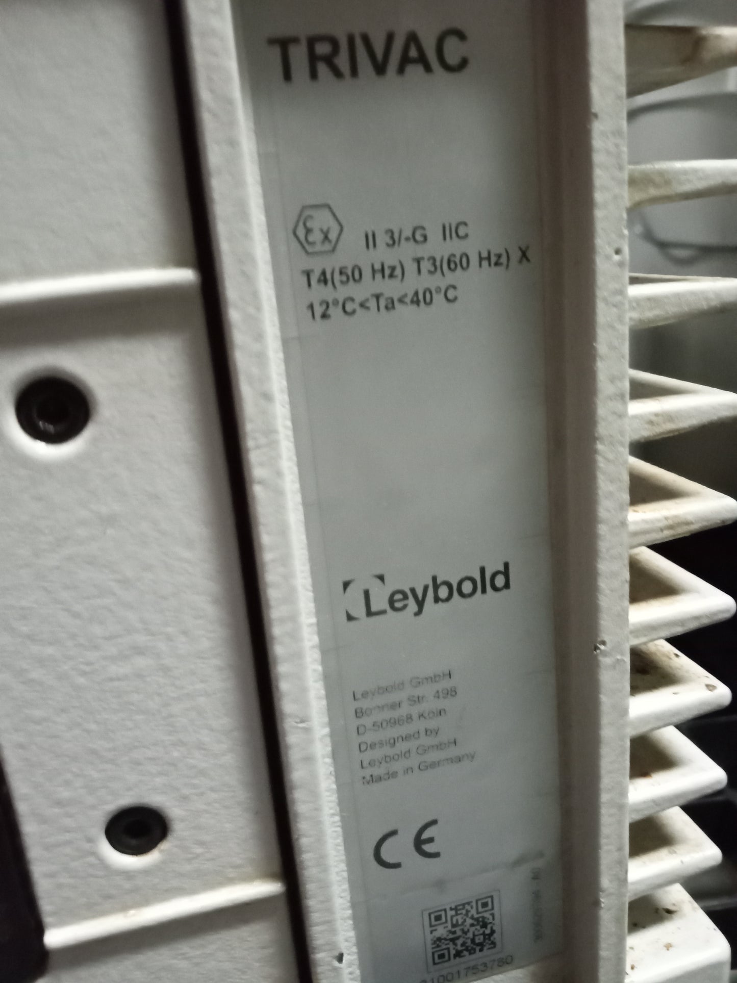 Leybold TRIVAC D40B Rotary Vane Dual Stage Mechanical Vacuum Pump. 3 phase